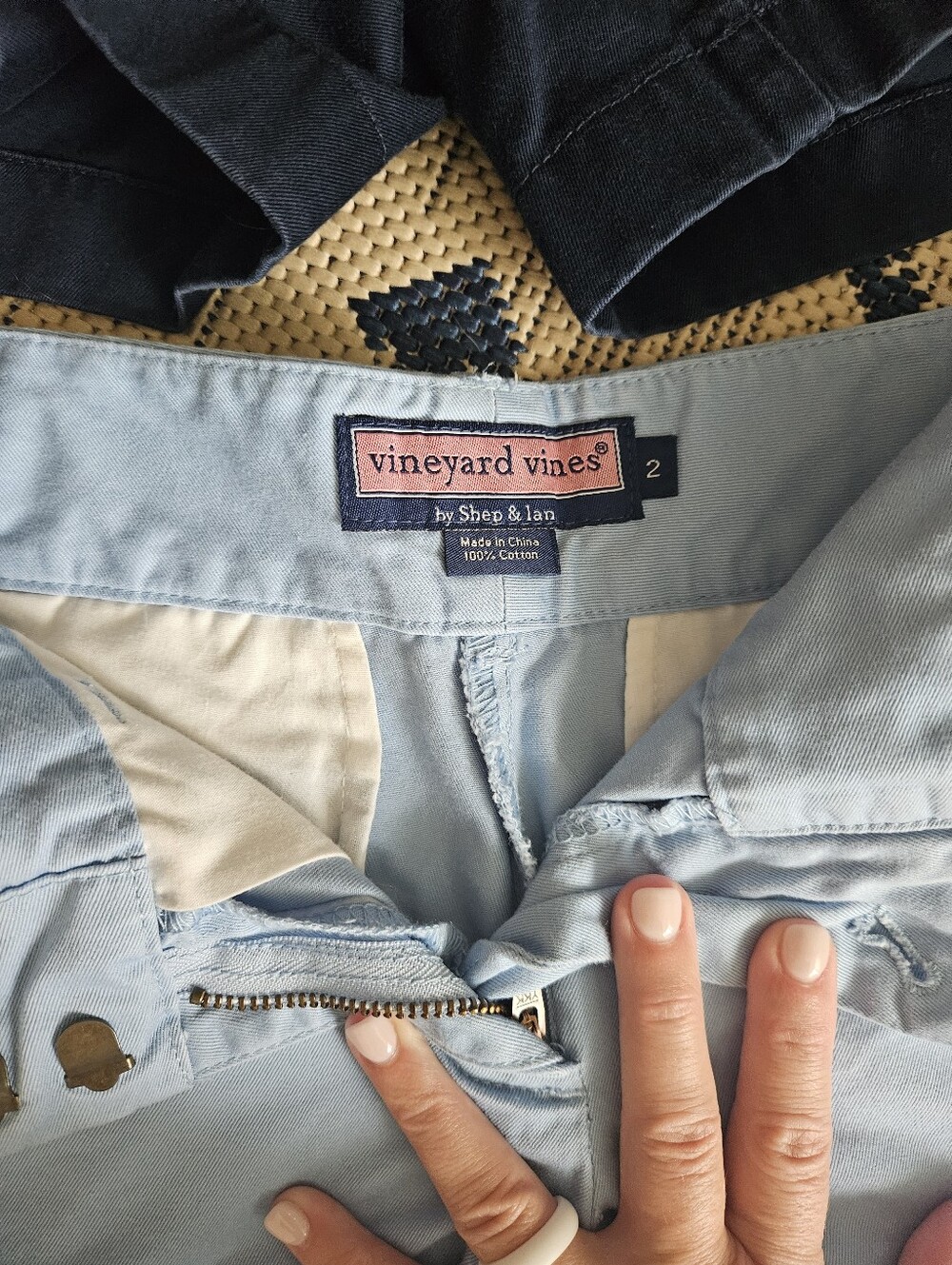 Vineyard Vines Women's Chino Shorts in Light Blue & Navy - Picture 5 of 7